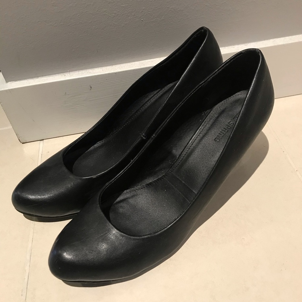 Call it spring black wedge pumps